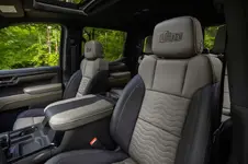 2023-chevrolet-silverado-zr2-bison-107-1660593862.webp