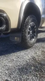 ZR2 mudflaps.webp