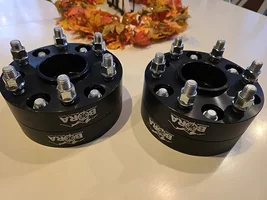 Brand New 1.5" Bora Spacers