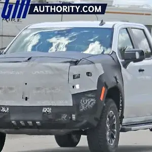 2022-Chevrolet-Silverado-1500-ZR2-Prototype-Spy-Shots-June-2021-Exterior-003-720x340.jpeg