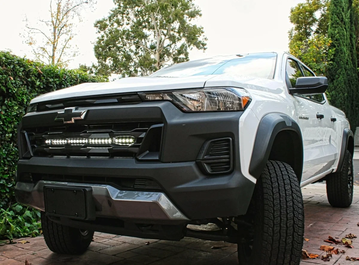 2023-Chevrolet-Colorado-Single-30in-Light-Bar.webp