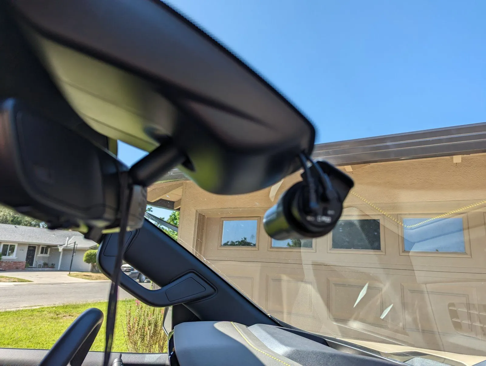 Dash Cam Front 2.jpg