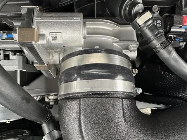 ZR2 Airbox4.jpg