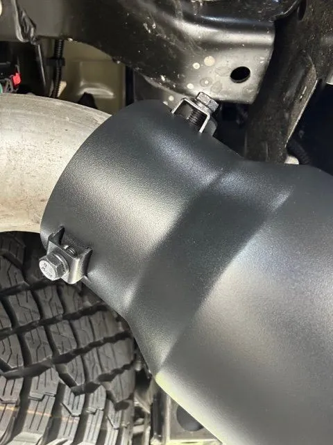 ZR2 Exhaust Tips4.jpg